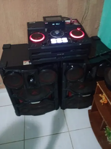 Mini System LG XBOOM Pro CM *W RMS Bluetooth - Seminovo