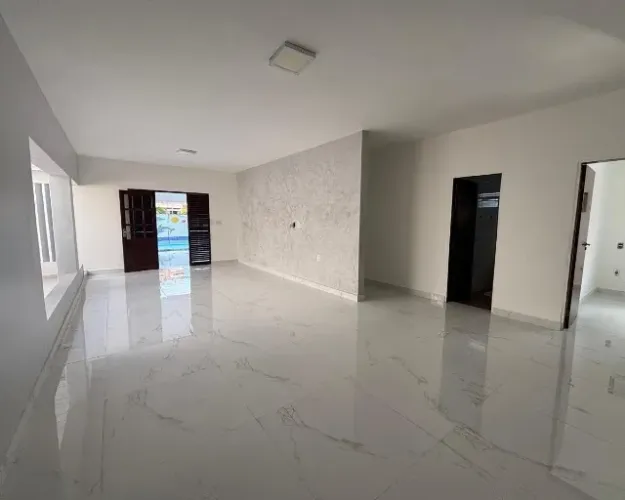 CASA COM PISCINA **PORTAL DO SOL** APROVEITE E VENHA SAIR DO ALUGUEL!!