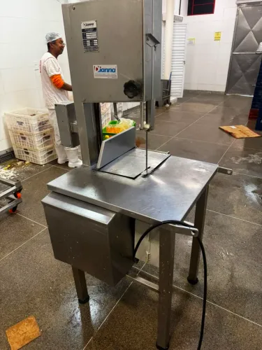 Serra fita açougue