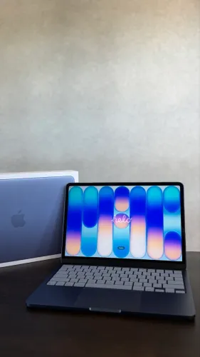 MacBook NEO 8/256gb Azul - 100% (24 ciclos) - completo e impecável