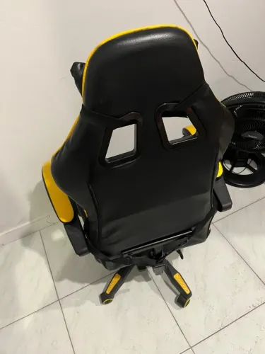 Cadeira Gamer em excelente estado.