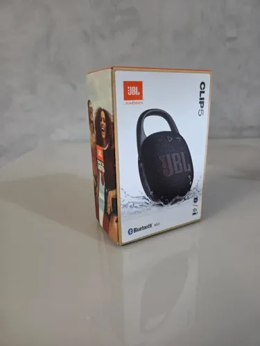 Caixa de som JBL Clip 5 Black