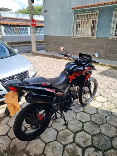 Vende - se xre 300 2009 vela fina