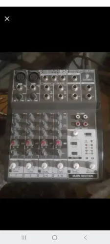 Mesa de Som  Behringer Xenyx 802<br><br>350 REAIS