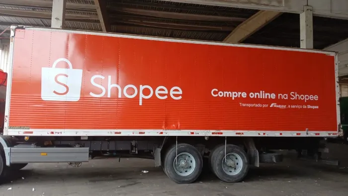 Vendo Caminhão