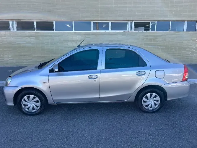 Toyota Etios X Sedan 1.5 Flex 16V 4P Mec. 2018
