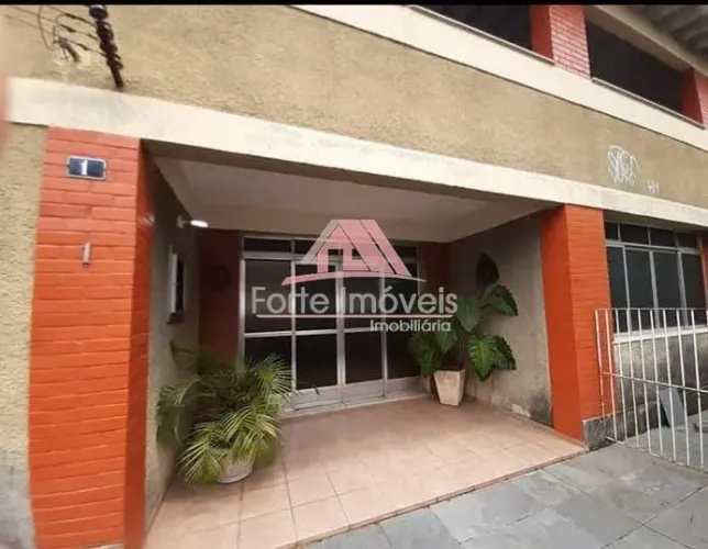 Excelente Imóvel Duplex com 5 quartos ( Pode se tornar uma clinica de recuperação) - Campo