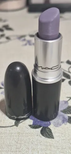 batom mac matte evening buzz