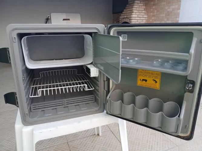 Frigobar 12v para motohome, carro ou caminhão