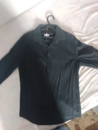 Vendo camisa jeans azul Tam 42 da Slash e uma camisa da Preston field Tam 2P 