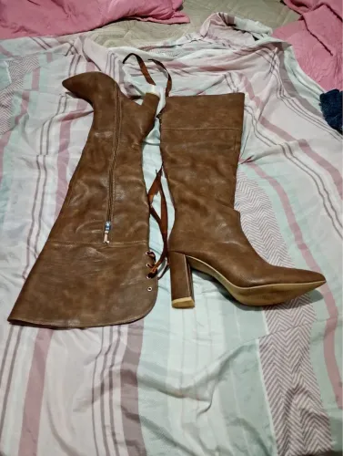 Bota Marrom