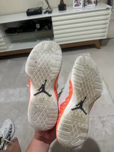 Jordan jumpman diamond tamanho 40