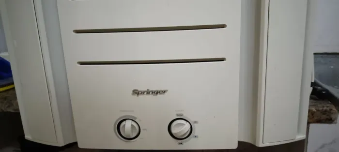 Ar Condicionado de Janela 7.500 BTUs, R$ 650,00