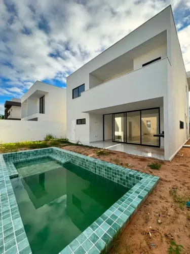 Sunset Boulevard com piscina. Fase de acabamento!