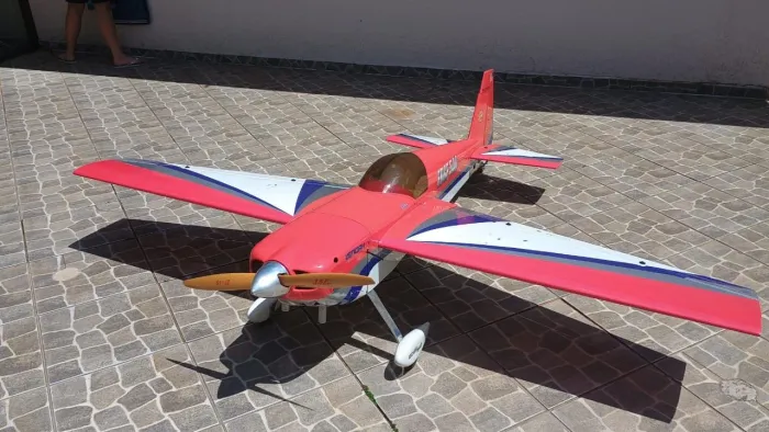 Aeromodelo Edge 540 33% 100cc hangar 9 