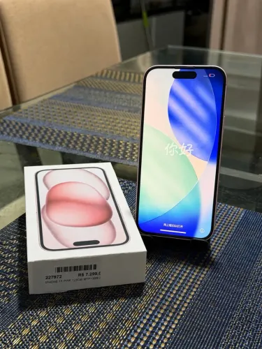 iPhone 15 Rosa 128GB sem marcas de uso