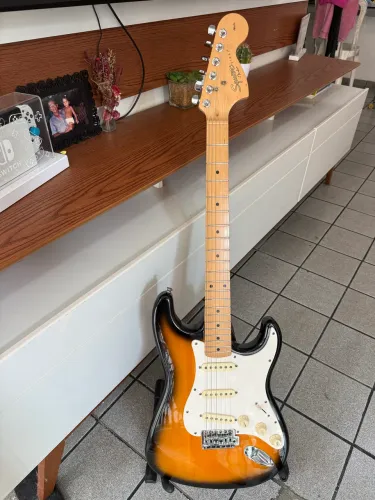 Fender  Squier Affinity seminova