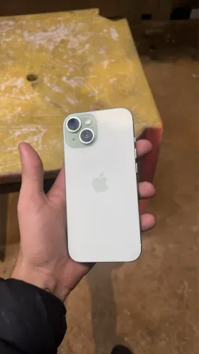 ? iPhone 15 128GB | Saúde 90% | Original e Conservado