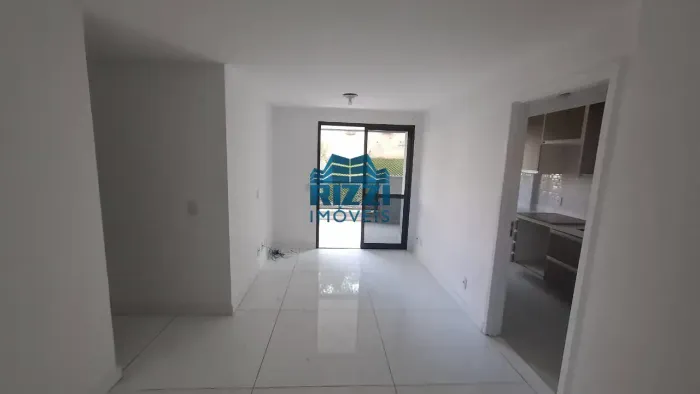 Apartamento à venda na Freguesia, 3 dormitórios e piscina, RJ