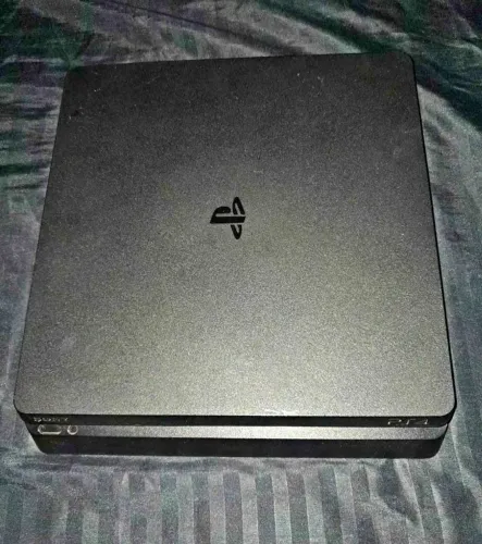 PS4