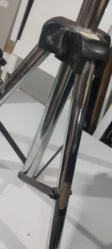 Suporte tripé vector sistens