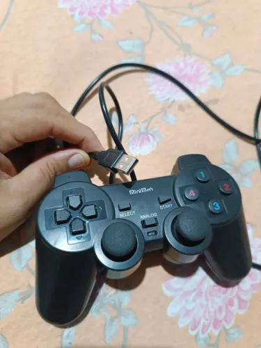 Controle via USB