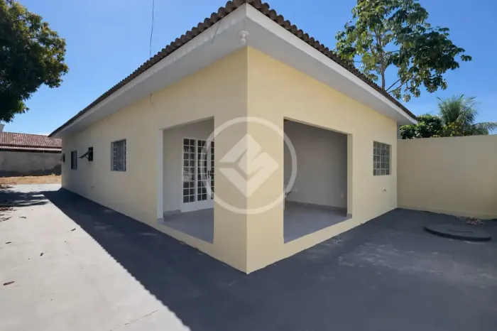 Casa com 3 quartos no Cristo Rei codigo: 351916