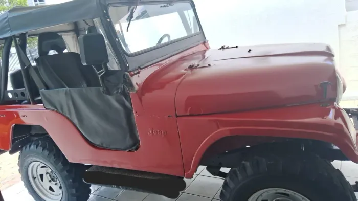 Willys Overland Jeep 2.6 12V Gasolina 2P 1982