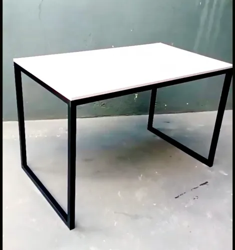 Mesa escrivaninha