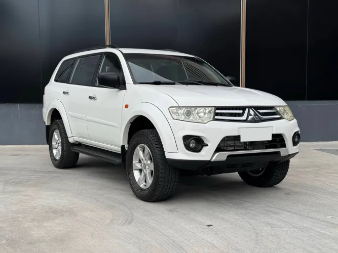 Mitsubishi Pajero 3.2 4X4 T.i. Dies. 5P AUT 2016