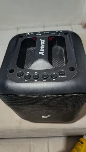 Caixa muito bom alto