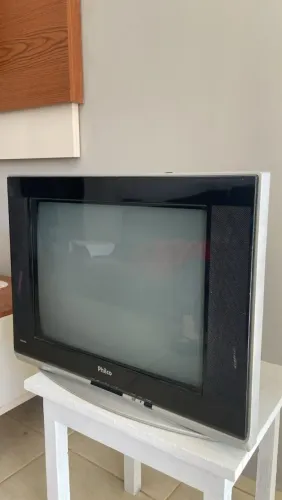 Televisão com tubo