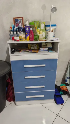Vendo cômoda de criança