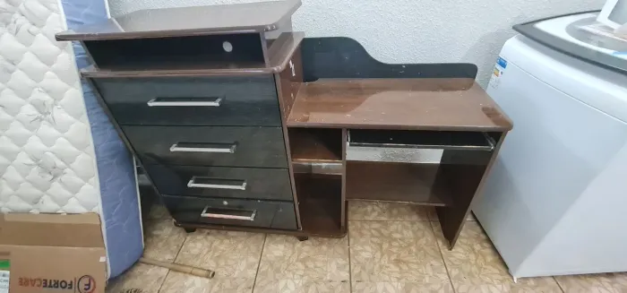 Cômoda com Escrivaninha Multifuncional - Usada