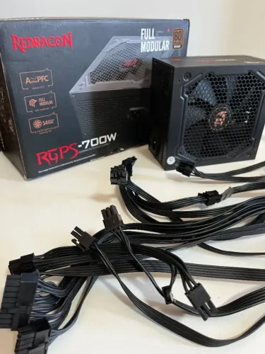 Fonte Gamer 700W Full Modular Redragon RGPS-700W