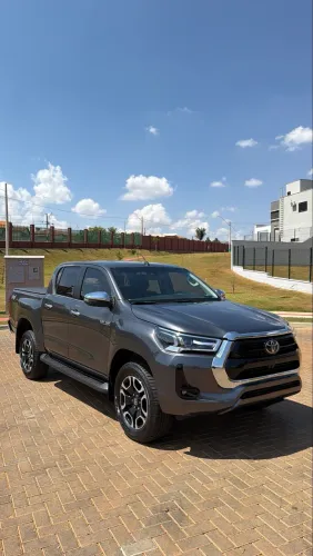 Toyota Hilux CD SRX 4X4 2.8 TDI 16V Diesel Aut. 2025