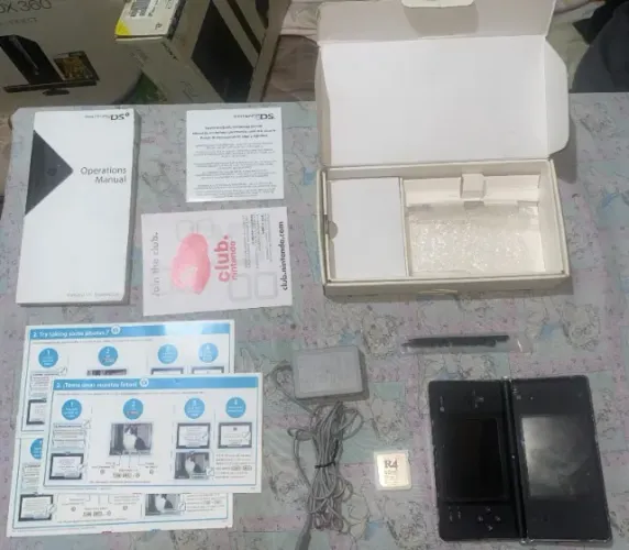 Nintendo DSI - Seminovo Completo com Serial Batendo