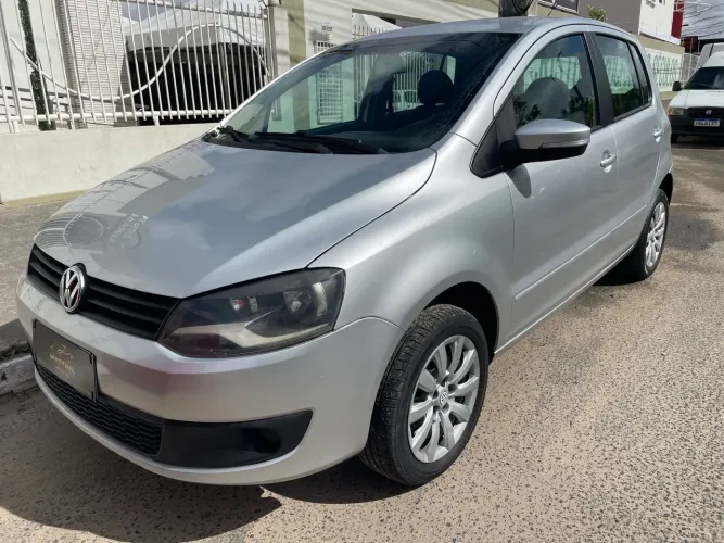 Volkswagen Fox 1.6 MI Total Flex 8V 5P 2013