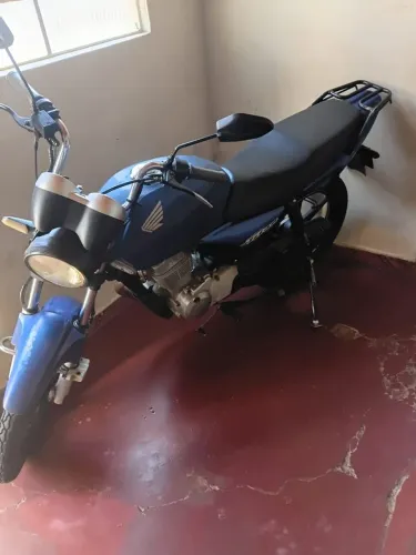 Titan 150 ano 2004