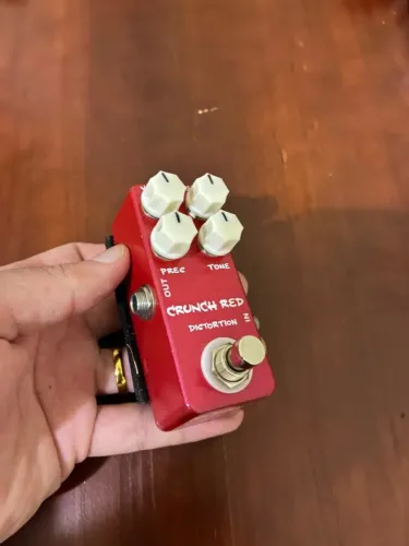 Cruch Red Distortion
