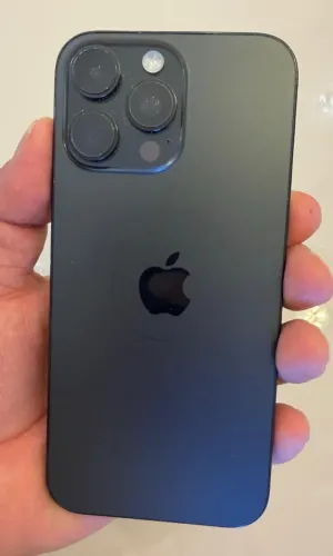Phone 16 Pro Max 256GB bem conservado (leia a descrição)