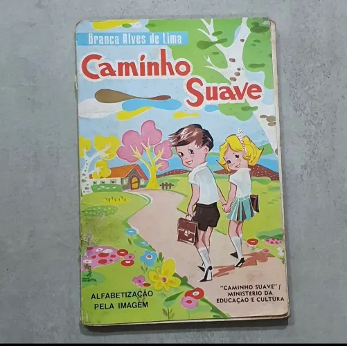 CARTILHA MUNDO SUAVE 1980 RARA PRIMEIRA VERSÃO PREENCHIDA A LÁPIS E COM MARQUNHAS  Certo 
