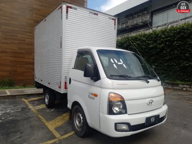 Hyundai HR 2014 motor 2.5 Diesel com Baú preço especial