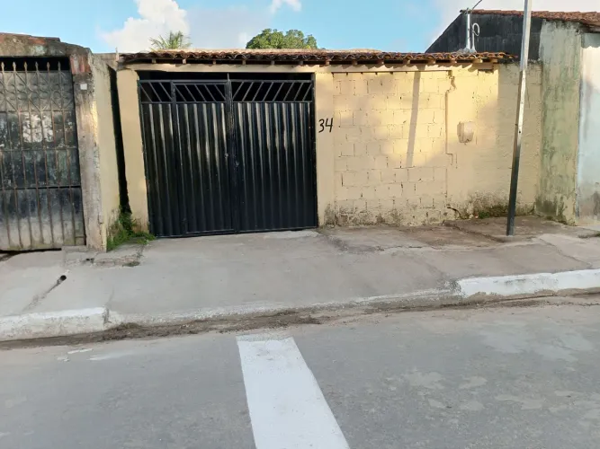Vendo casa ou troco no Village 2