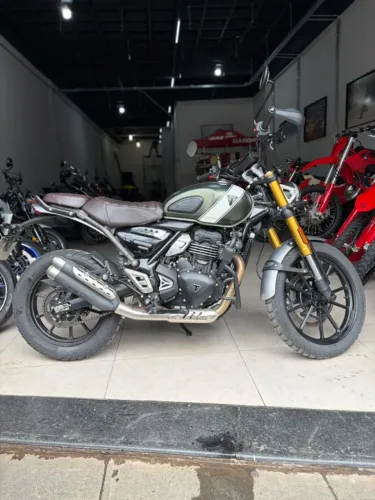 TRIUMPH SCRAMBLER 400 2025