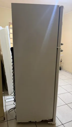 Geladeira Frost Free Electrolux
