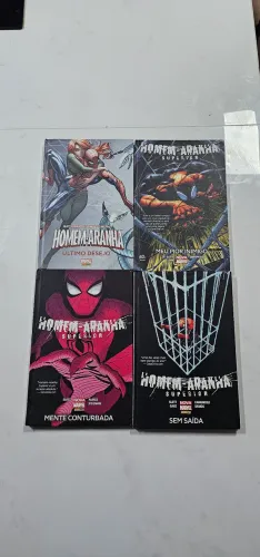 Lote 4 hqs da história do homem aranha superior