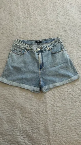 Short Jeans