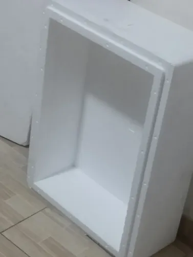 Caixa de isopor parede dupla 80 reais