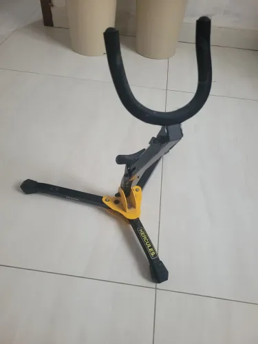 Suporte para sax alto Marca Hercules